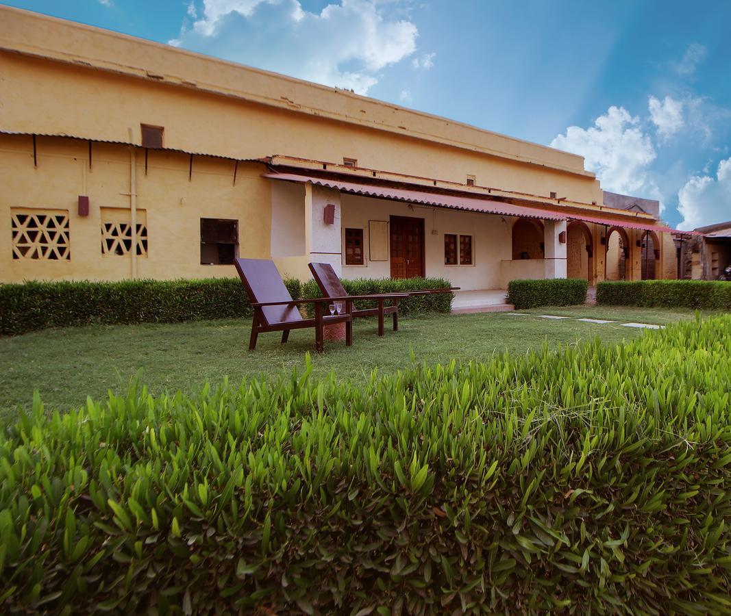 Jawai Castle Resort - A Heritage Hotel In Jawai Leopard Reserve Bisalpur Extérieur photo