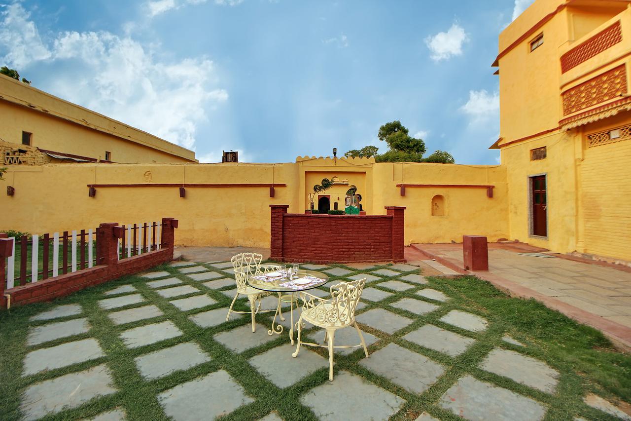 Jawai Castle Resort - A Heritage Hotel In Jawai Leopard Reserve Bisalpur Extérieur photo
